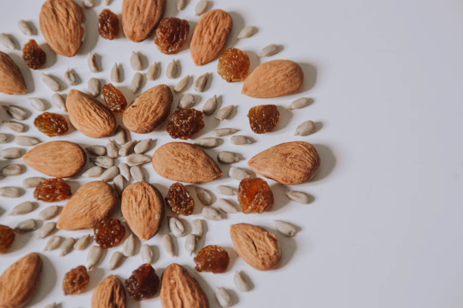 Aceite de oliva para las almendras y las pasas